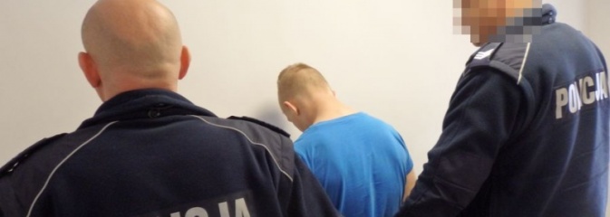 Skoczył z balkonu na policyjny radiowóz - Serwis informacyjny z Wodzisławia Śląskiego - naszwodzislaw.com