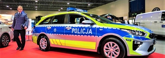Jak wam się podoba nowe oznaczenie radiowozów i umundurowanie policji [FOTO] - Serwis informacyjny z Wodzisławia Śląskiego - naszwodzislaw.com