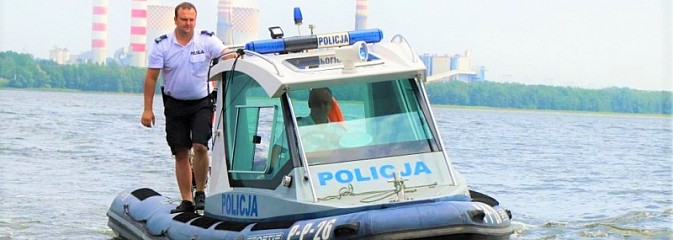 Rybniccy motorowodniacy uratowali mężczyznę - Serwis informacyjny z Wodzisławia Śląskiego - naszwodzislaw.com