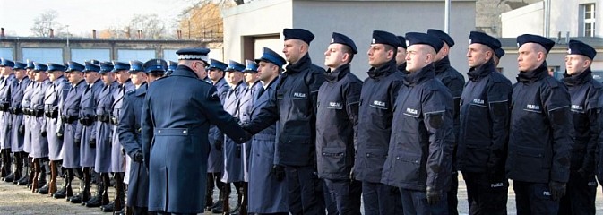 Uroczyste ślubowanie nowych policjantów - Serwis informacyjny z Wodzisławia Śląskiego - naszwodzislaw.com
