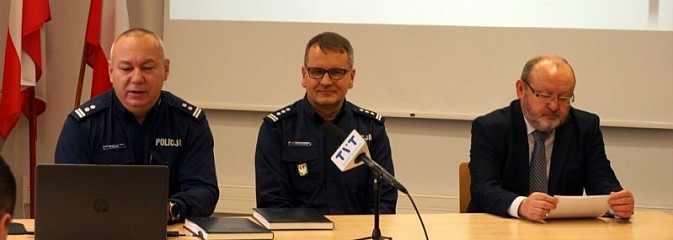 Rybniccy policjanci po naradzie rocznej - Serwis informacyjny z Wodzisławia Śląskiego - naszwodzislaw.com