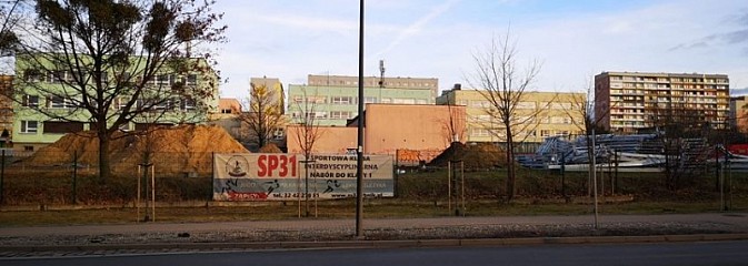 Nowe boisko przy zespole szkół numer 3 w Rybniku - Serwis informacyjny z Wodzisławia Śląskiego - naszwodzislaw.com
