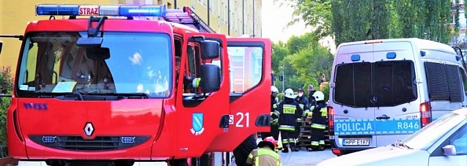 Policjanci ewakuowali mieszkańców z pożaru - Serwis informacyjny z Wodzisławia Śląskiego - naszwodzislaw.com