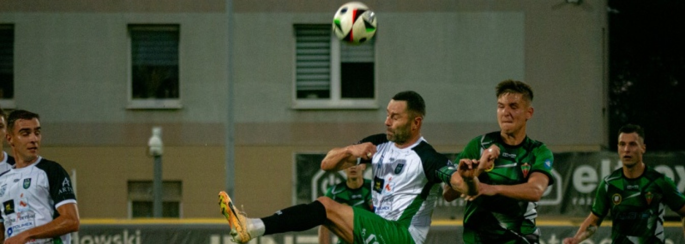 ROW zdmuchnął Znicz i umocnił się na pozycji lidera - Serwis informacyjny z Wodzisławia Śląskiego - naszwodzislaw.com