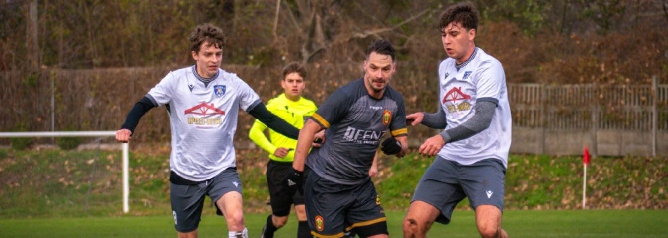 Remisowa batalia w Nędzy. Sześć bramek i kontrowersje na finiszu [FOTO] - Serwis informacyjny z Wodzisławia Śląskiego - naszwodzislaw.com